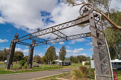 Balranald Caravan Park - Brisbane Tourism 1