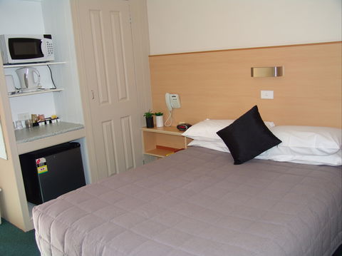 Ben Chifley Motor Inn - Brisbane Tourism 2