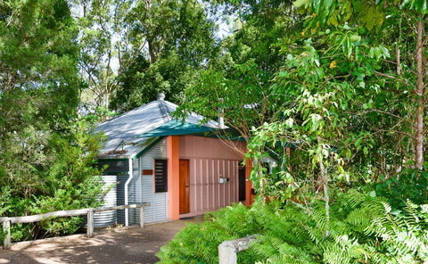 Bushland Cottages And Lodge Yungaburra - Tourism Brisbane 2
