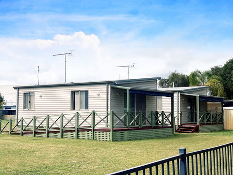 Cee And See Caravan Park - Brisbane Tourism 1