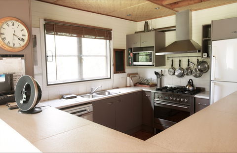 Cloud Nine Chalet - Brisbane 4u 2