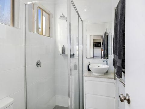 Coolah Shorts - Self Contained Apartments - Tourism Brisbane 2