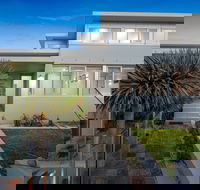 Elanora - Tourism Brisbane