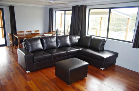 Ewetopia Farm - Tourism Brisbane 0