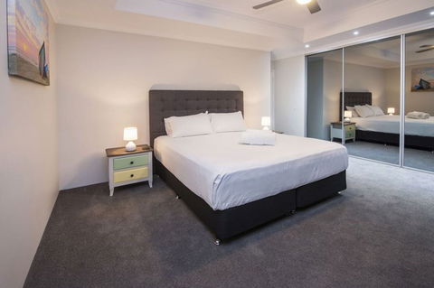 Fairway Lakeside - Brisbane 4u 1