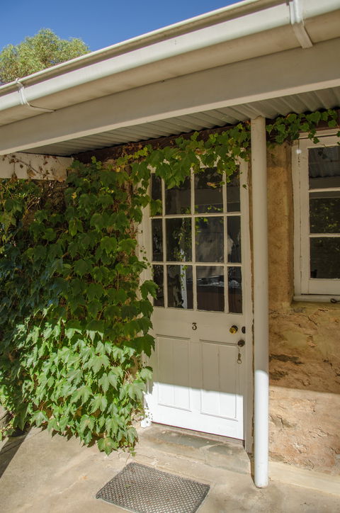 Ford Cottage Bed & Breakfast - Brisbane Tourism 1