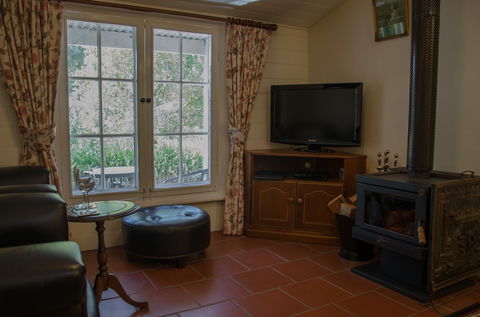 Ford Cottage Bed & Breakfast - Brisbane Tourism 2