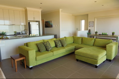 Horizons Part Of Blue Fin Holiday Homes - Tourism Brisbane 0