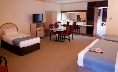 Longreach Motor Inn - Tourism Brisbane 2