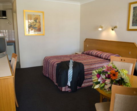 Narellan Motor Inn - Tourism Brisbane 0