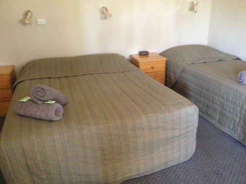 Oasis Motel - Brisbane Tourism 2