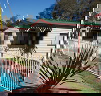 Parkes Country Cabins - Brisbane Tourism