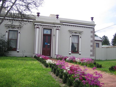 Port Fairy YHA - Brisbane Tourism 0