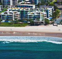 Rolling Surf Resort - Tourism Brisbane