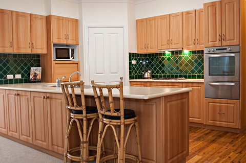 Rosie's Cottage - Brisbane Tourism 2