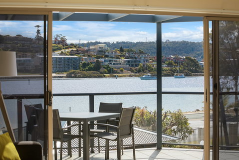 Sails Luxury Apartments - Tourism Brisbane 1