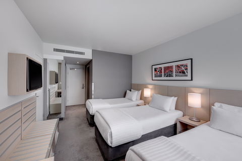Travelodge Hotel Melbourne Docklands - Tourism Brisbane 2