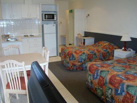 Dunsborough Inn Backpackers - Brisbane 4u 4