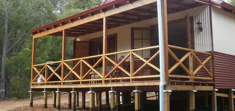 Aroundtu-It Eco Caravan Park - Brisbane 4u 1