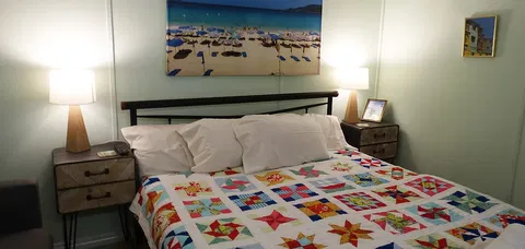 Aroundtu-It Eco Caravan Park - Brisbane 4u 4