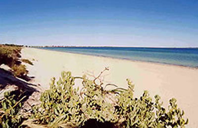 A Beachfront Villa Rockingham - Tourism Brisbane 1