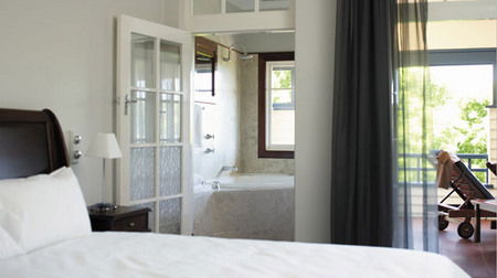 Caves House Hotel - Tourism Brisbane 0