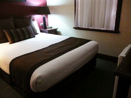Margaret River Hotel & Holiday Suites - Tourism Brisbane 2