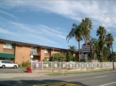 Adamstown Motor Inn - Tourism Brisbane 0