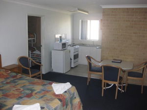 The Jetty Resort - Tourism Brisbane 3