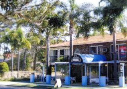Palm Court Motel - Tourism Brisbane 2
