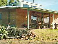 Treen Ridge Vineyard Accommodation - Tourism Brisbane 0