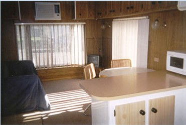 Avon Caravan Village - Brisbane 4u 5