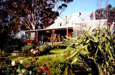 The Sleeping Lady Private Retreat - Tourism Brisbane 0