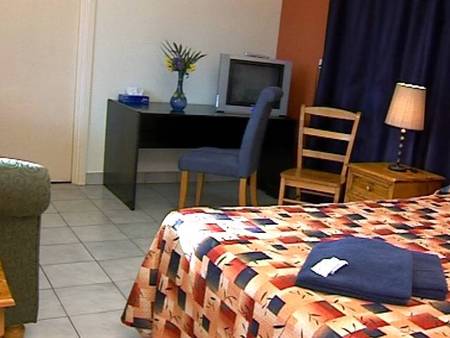 Onslow Sun Chalets And Motel - Brisbane Tourism 0