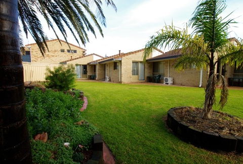 Esperance Beachfront Resort - Tourism Brisbane 4