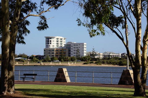 Mantra Bunbury - Tourism Brisbane 0