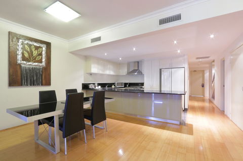 Antonas Verandah Apartments - Brisbane 4u 3