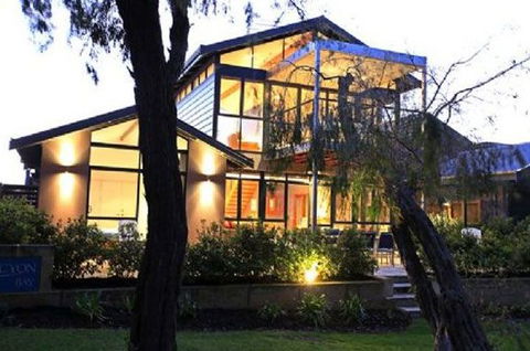 Halcyon Bay - Brisbane Tourism 0