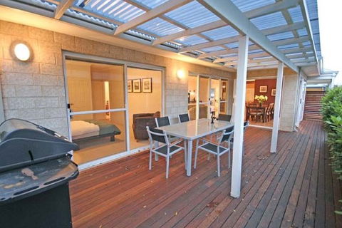 Halcyon Bay - Brisbane Tourism 4