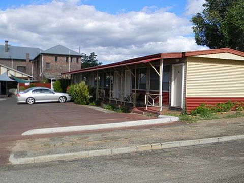 Plantagenet Motel Hotel - Tourism Brisbane 1