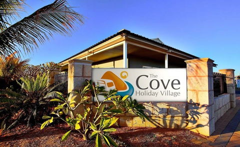 The Cove Holiday Village - Brisbane 4u 5