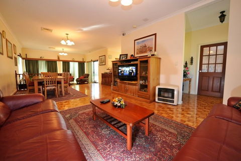 Homestead Bed And Breakfast - Tourism Brisbane 2