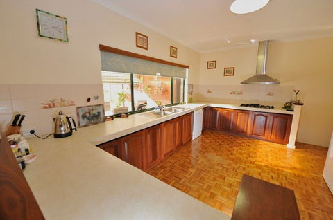 Homestead Bed And Breakfast - Tourism Brisbane 3