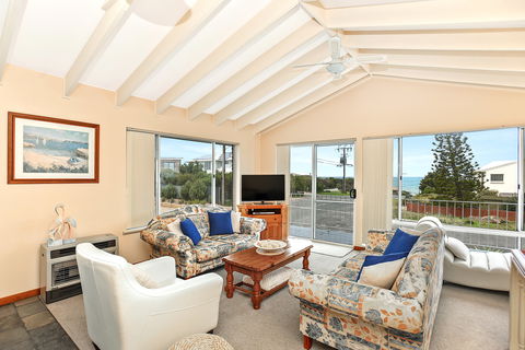 2 England Ave - Port Elliot - Brisbane Tourism 0