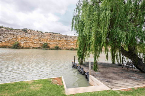 3077 Purnong - River  Shack Rentals - Brisbane 4u 2