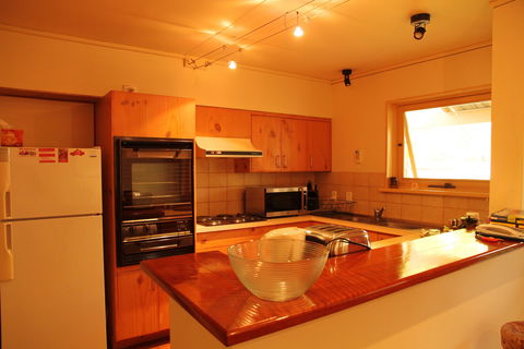 Adelaide Serviced Apartments - William Townhouse - Brisbane 4u 1