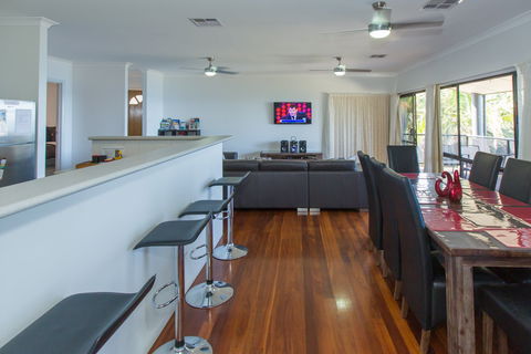 Amazing Views - Brisbane 4u 1