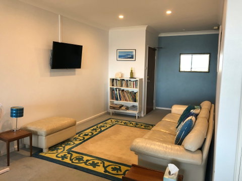 Beachfront Apartment - Tourism Brisbane 1