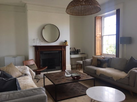 Bennell Georgian Townhouse - Brisbane 4u 1