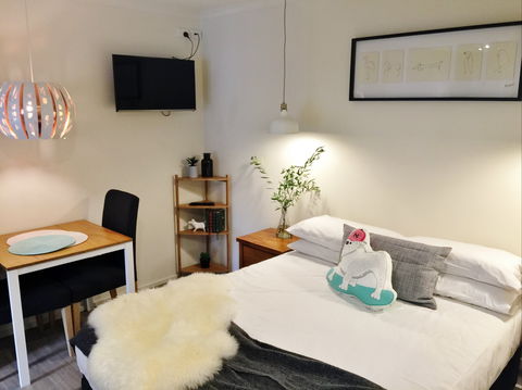 Canberra Furnished Accommodation - Brisbane 4u 1